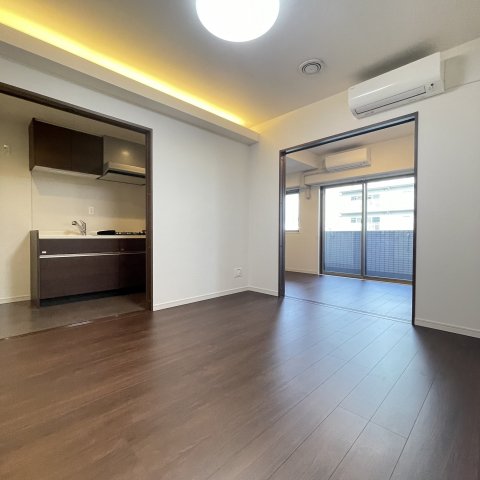 居室・リビング　同仕様タイプです