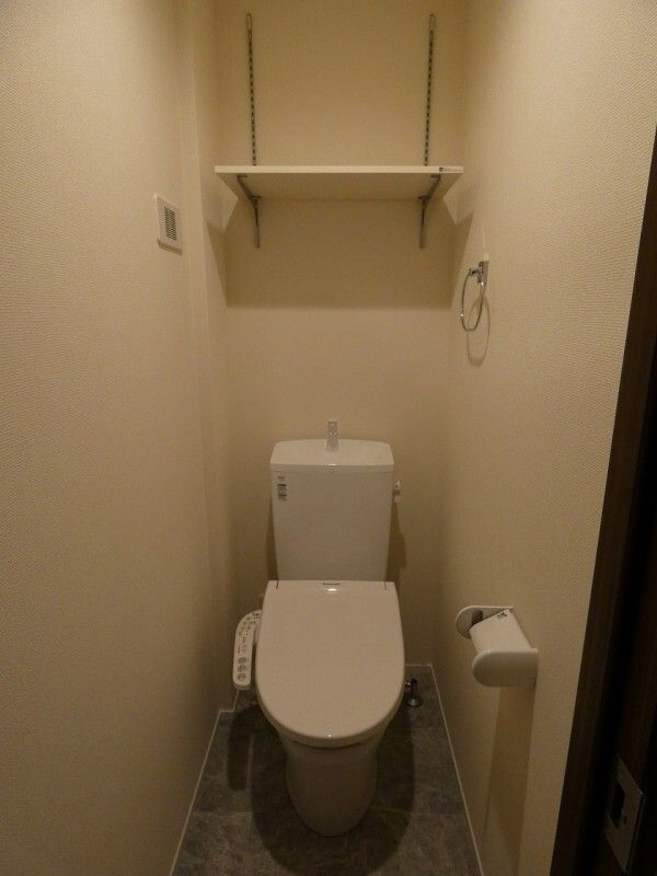 トイレ　カーガ大塚　豊島区南大塚２