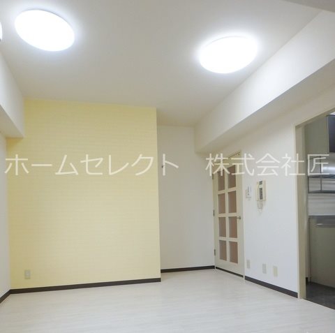 パークモダン住之江公園の居間写真