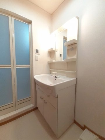 洗面設備　洗面所です