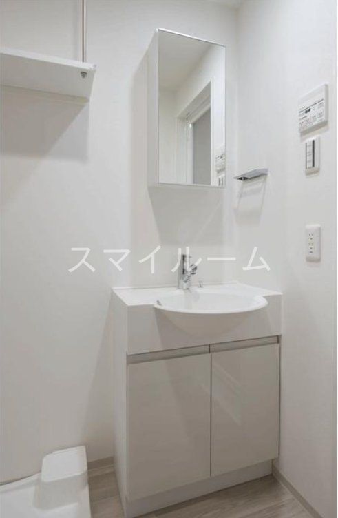 洗面設備　別部屋参考写真となります。