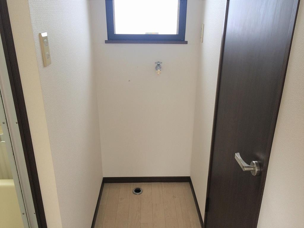 その他　室内洗濯機置き場があります！