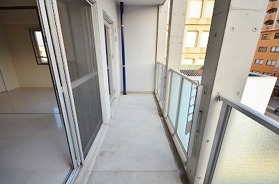 バルコニー　★南向きで日当たりのよいバルコニー★