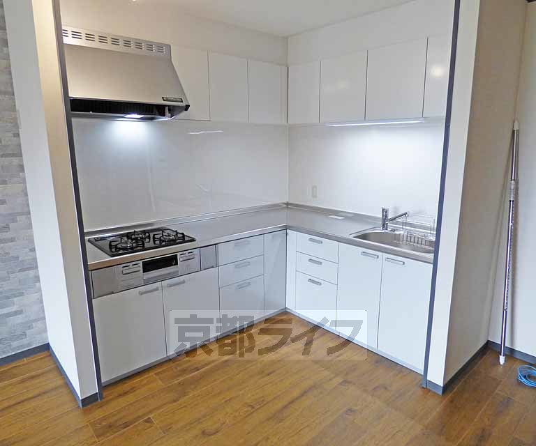 キッチン　システムキッチン。