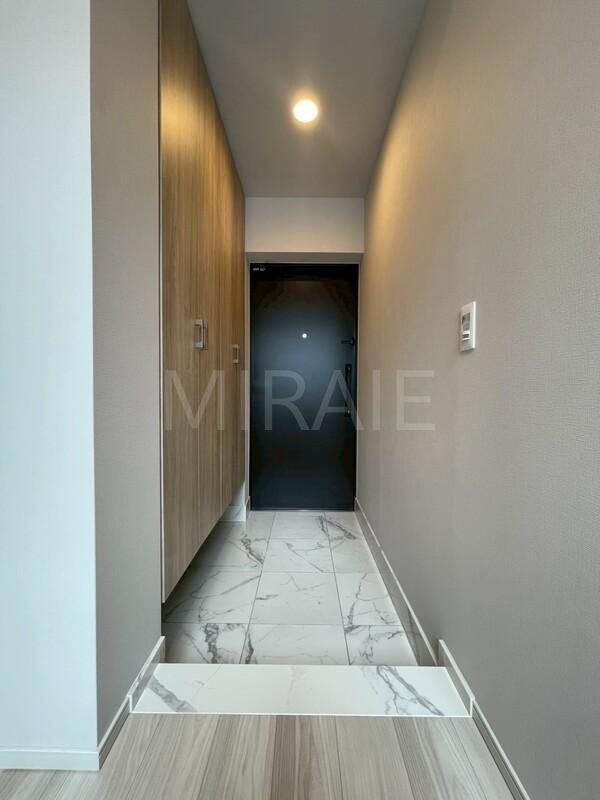 玄関　物件画像