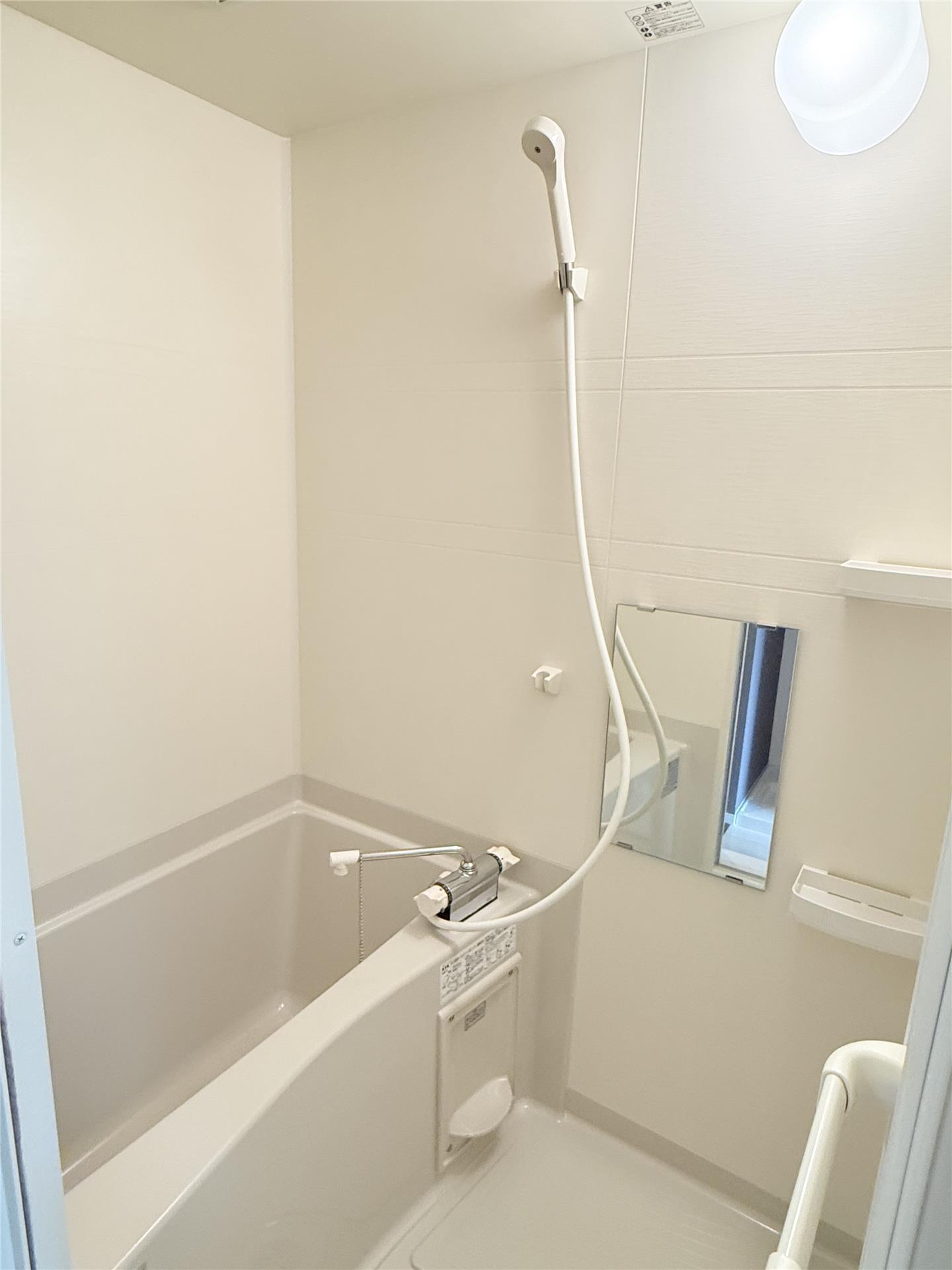 バス・シャワールーム　※同物件別室同タイプの写真です