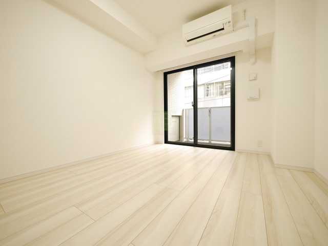 居室・リビング　コンフォリア新宿