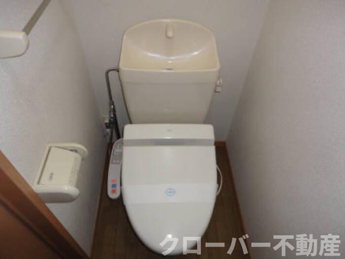 トイレ　アーンジュハイツC棟C102