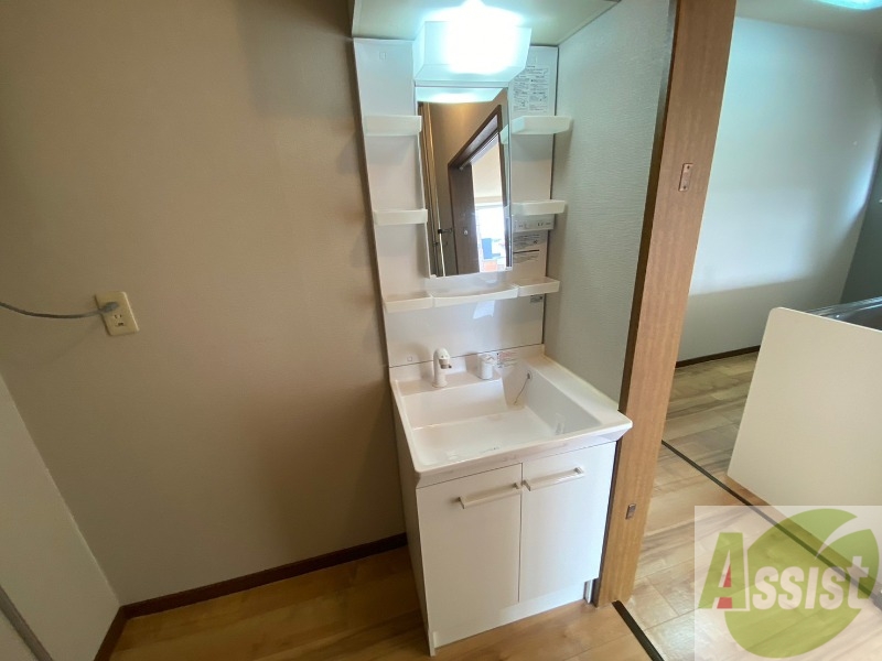 洗面設備　こちらに洗面台があります。朝の洗顔はこちらで。