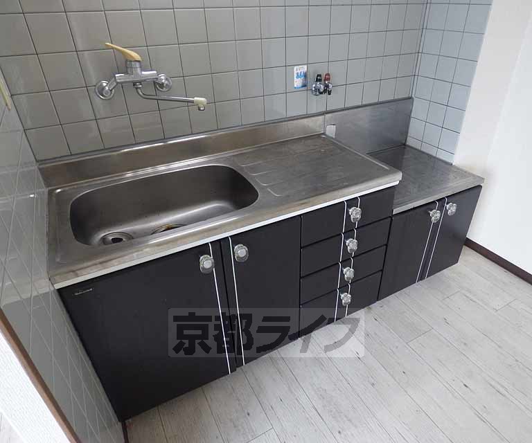 キッチン　キッチンです。