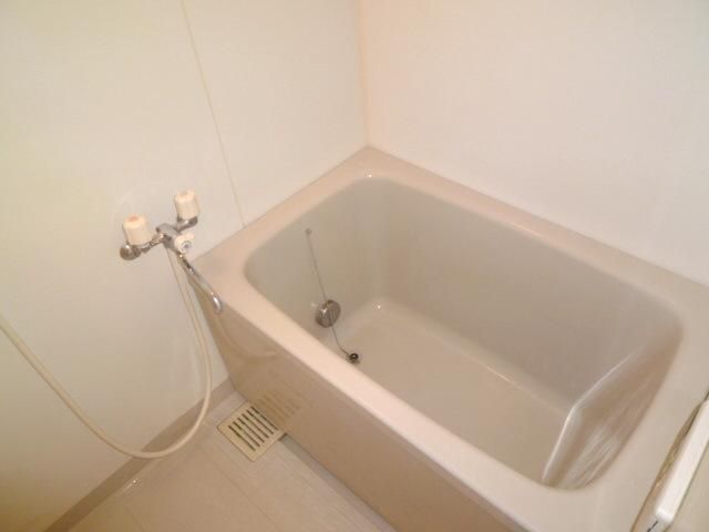 バス・シャワールーム　★追焚き付きのバスルームです★