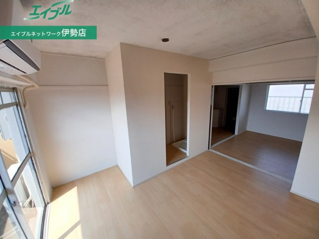 収納　同物件別部屋の写真