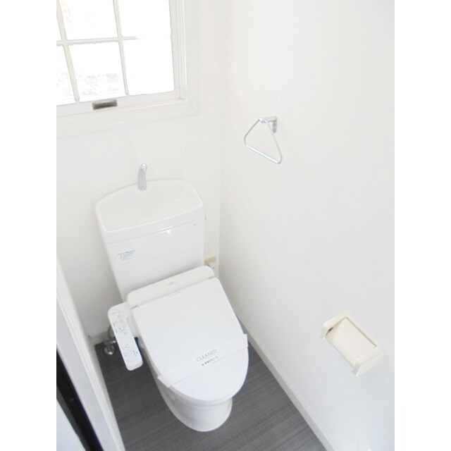 トイレ　温水洗浄機能便座