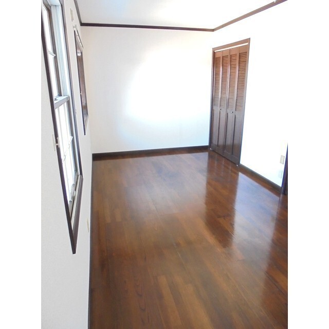 その他部屋・スペース　洋室８帖