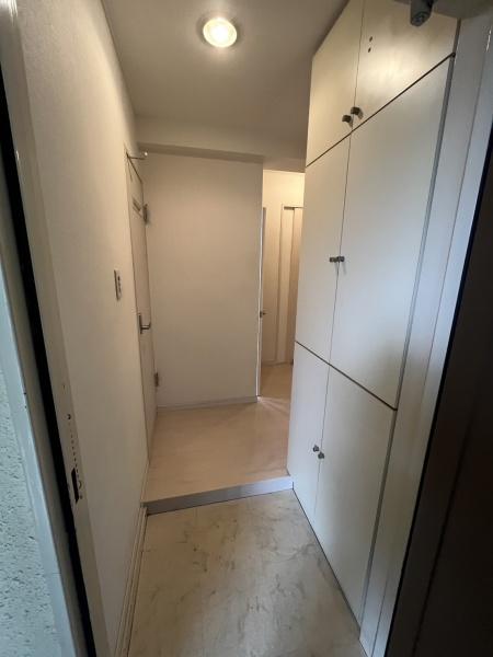 玄関　明るい玄関です。