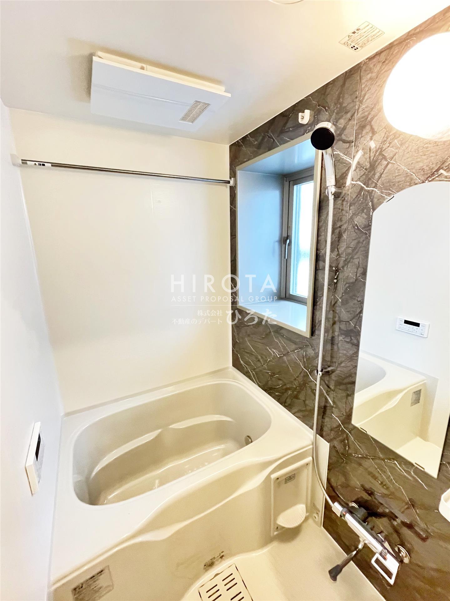 バス・シャワールーム　【同仕様写真です】