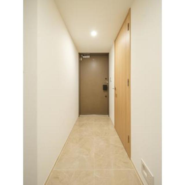 玄関　※写真は同タイプ住戸です。