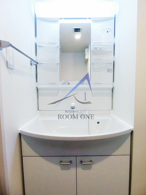 洗面設備　洗面台です。