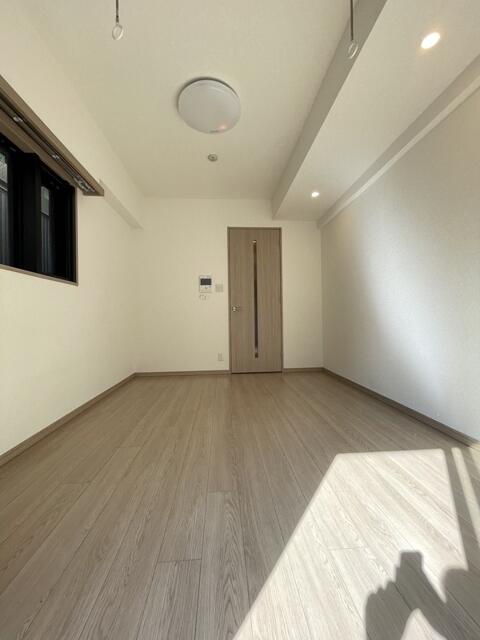 居室・リビング　同物件別部屋写真