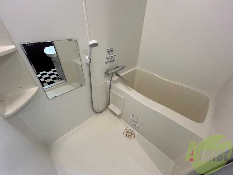 バス・シャワールーム　疲れを癒すには湯船でゆっくりするのが良いですよ。