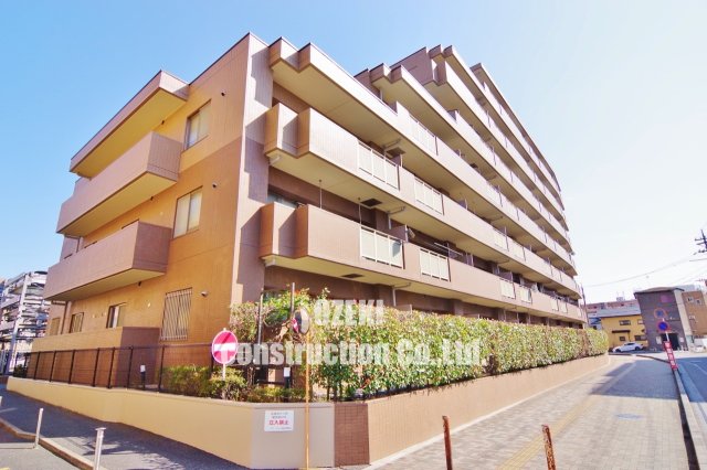 建物外観　弊社ホームページに写真がたくさんあります♪