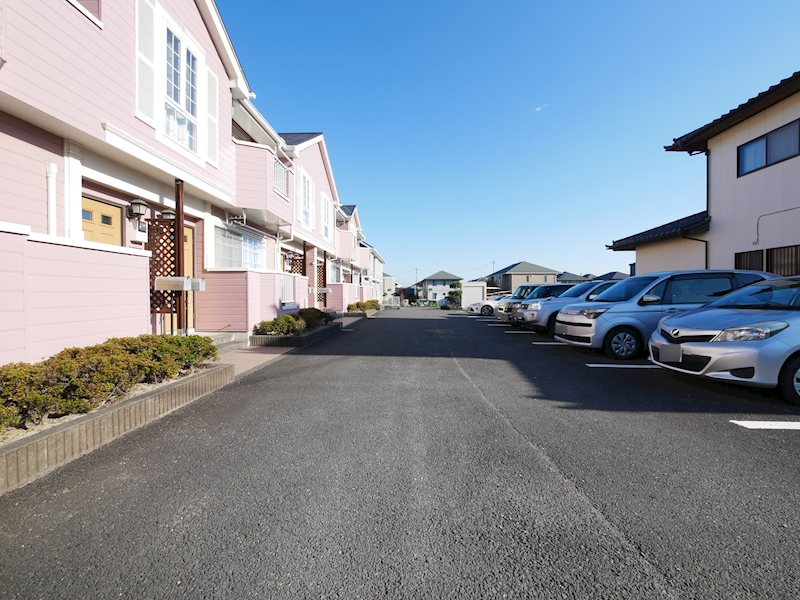 駐車場　敷地内駐車場