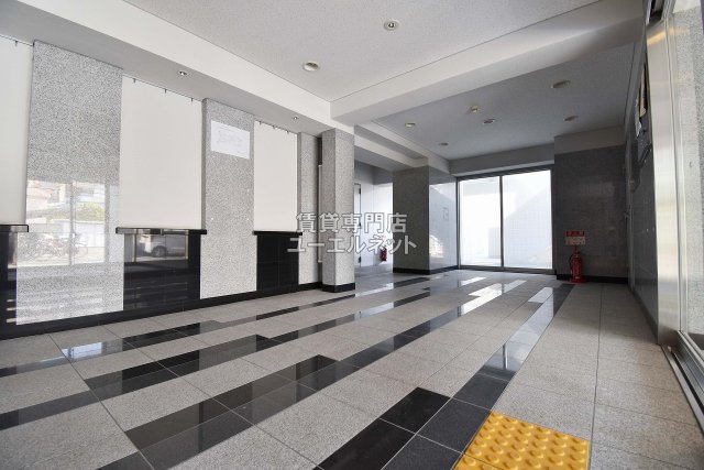 エントランス　エントランス内