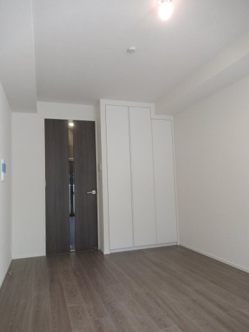 その他部屋・スペース　広くて明るい寝室