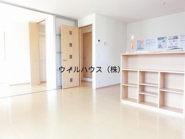 居室・リビング　人気のカウンターキッチン！