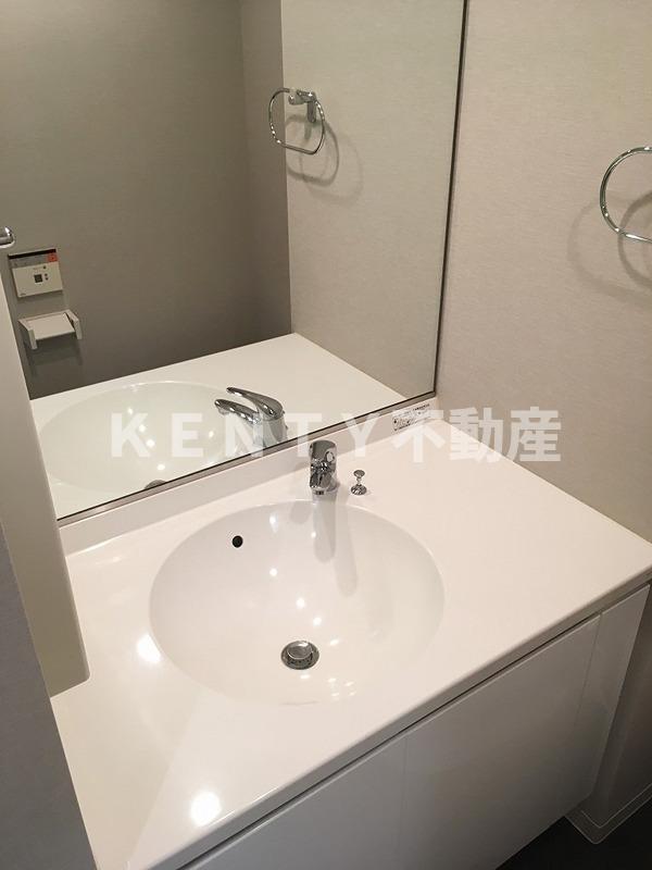 洗面設備　使いやすい洗面所です