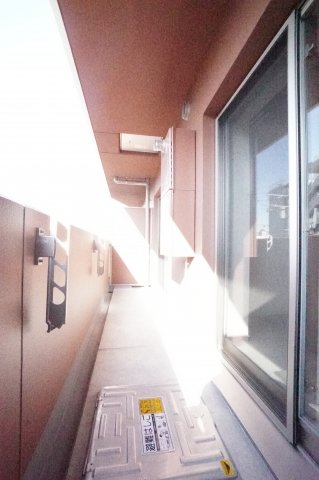 バルコニー　※同物件・反転タイプの写真です。