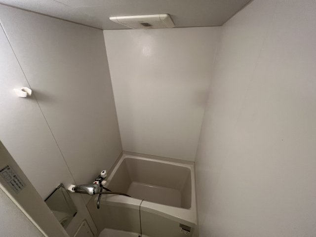 バス・シャワールーム　シンプルで機能的なユニットバスです！