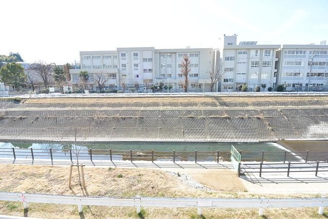眺望　★川が近くで落ち着いた環境★