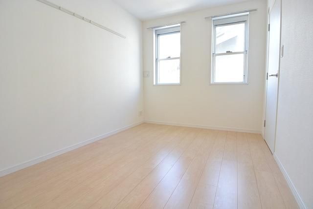 その他　★キレイな洋室★