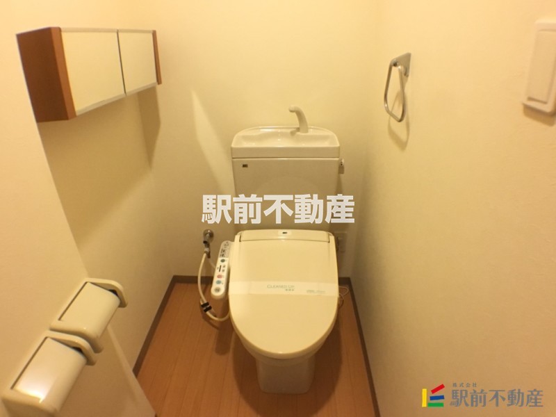 トイレ　ウォシュレット付きです♪