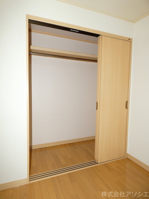 収納　クローゼット