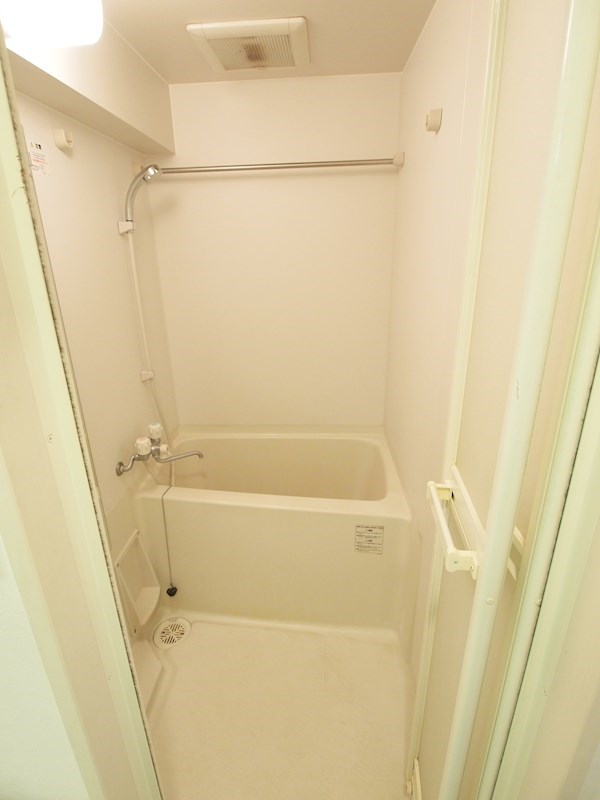 バス・シャワールーム　ゆったりバス。