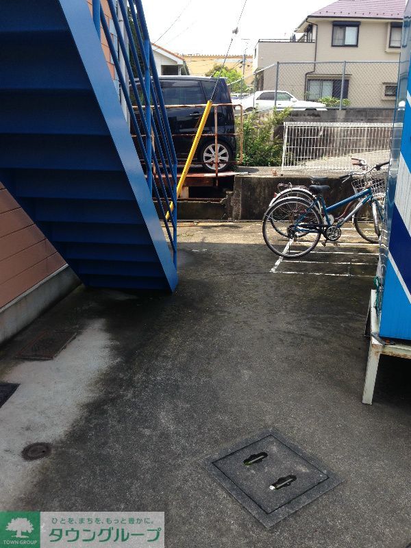 駐車場　大型バイク駐輪可能