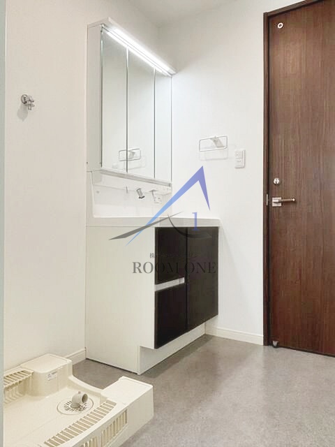 洗面設備　洗面台です。