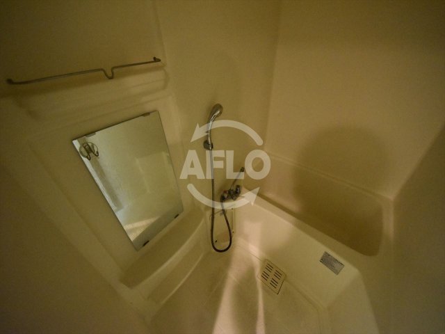 バス・シャワールーム　プレサンス本町プライム　浴室