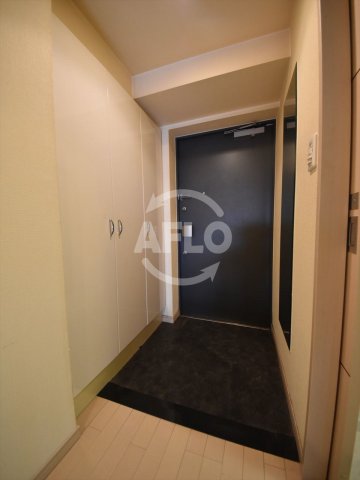 玄関　プレサンス本町プライム　玄関