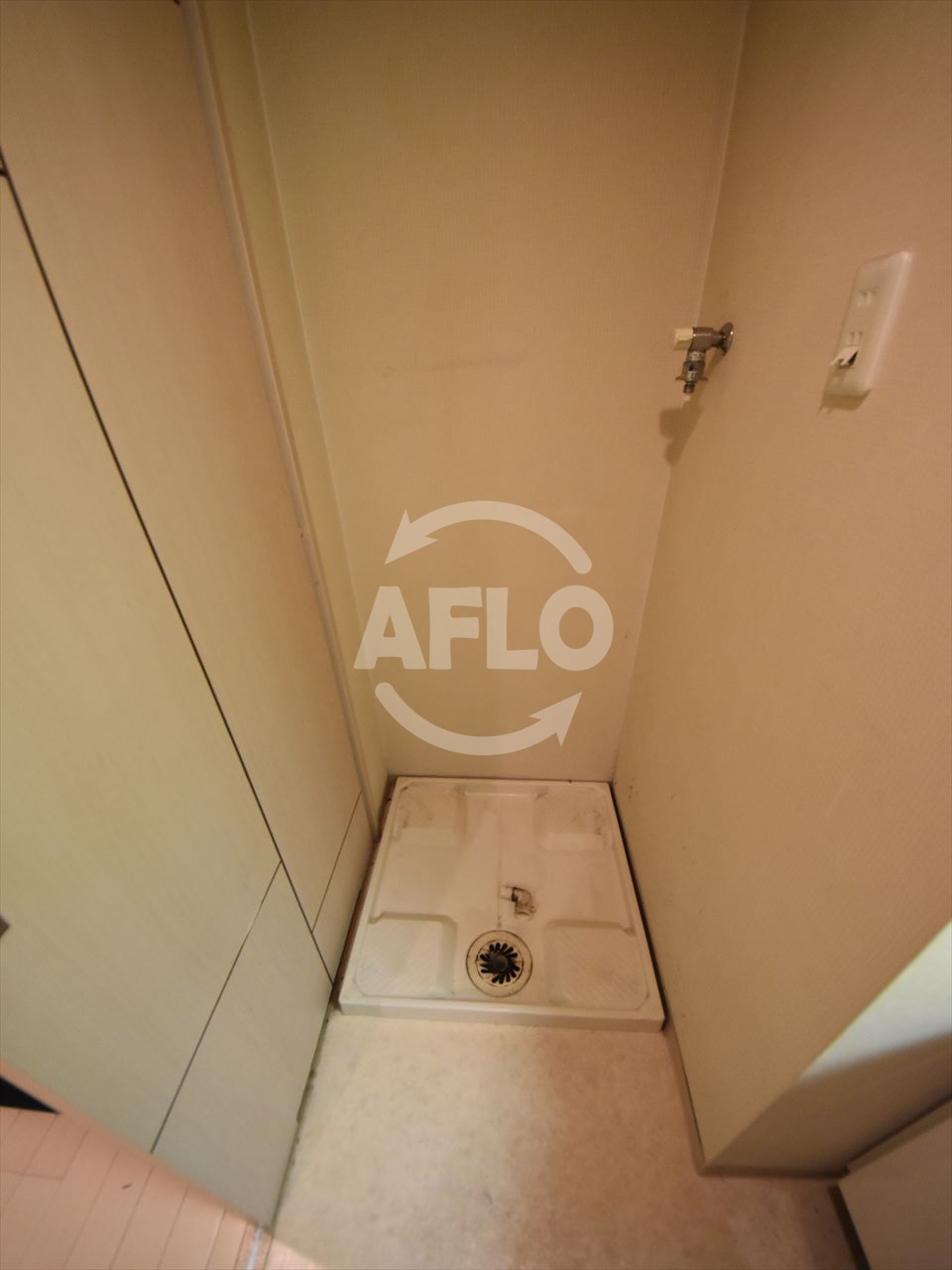 その他　プレサンス本町プライム　洗濯機置場