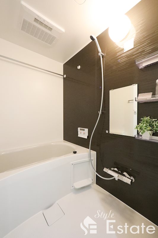 バス・シャワールーム　バスルーム