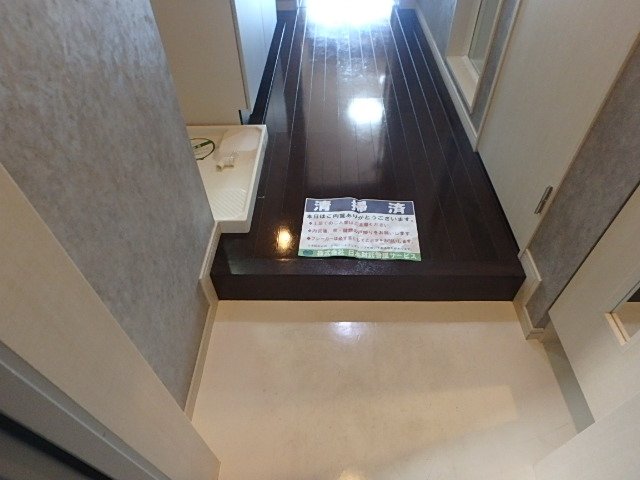 玄関　落ち着いた玄関です