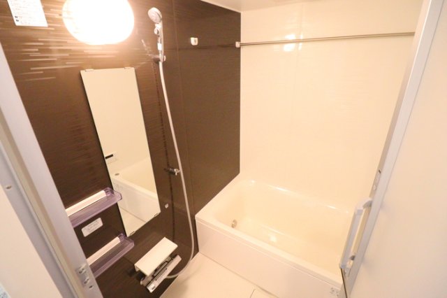 バス・シャワールーム　浴室