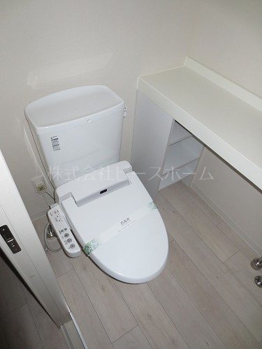 トイレ　※別号室参考写真