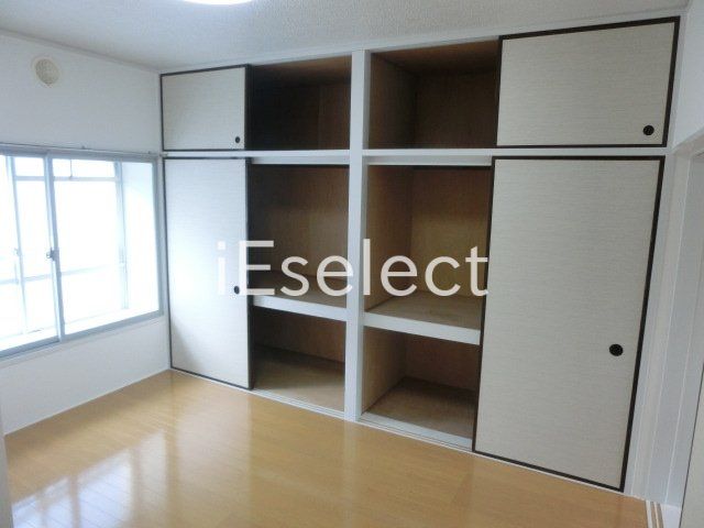 収納　たっぷり収納スペース