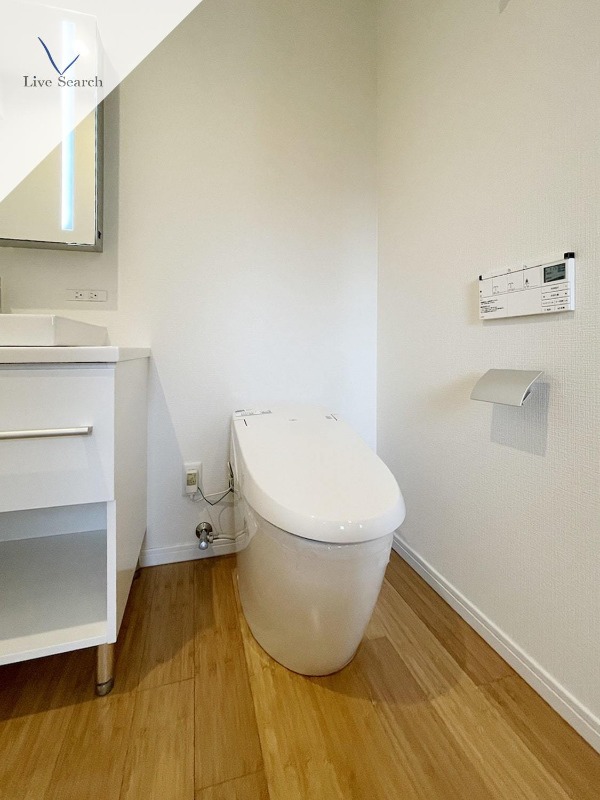 トイレ　別号室