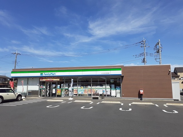 コンビニ　ファミリーマート ひたちなか西大島店（コンビニ）まで709m