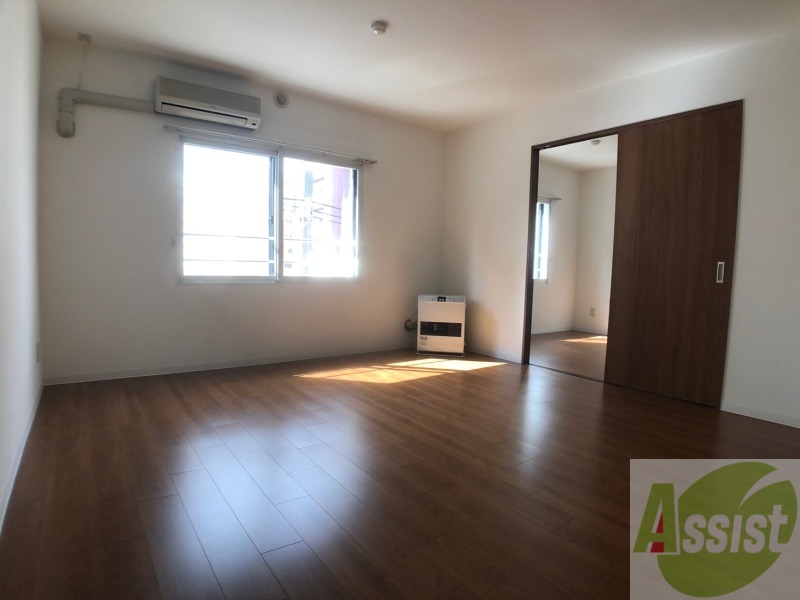 居室・リビング　広くてキレイなＬＤＫが広がっていて、充実した生活が送れそう。